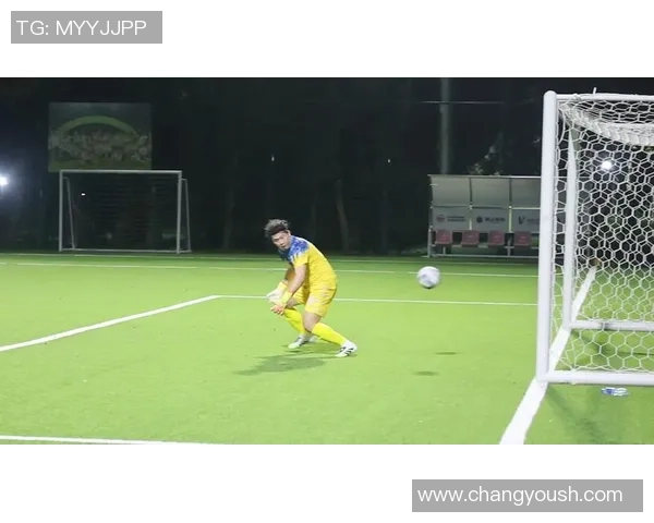 足球远程射门技巧解析与实战应用探讨助你成为球场明星